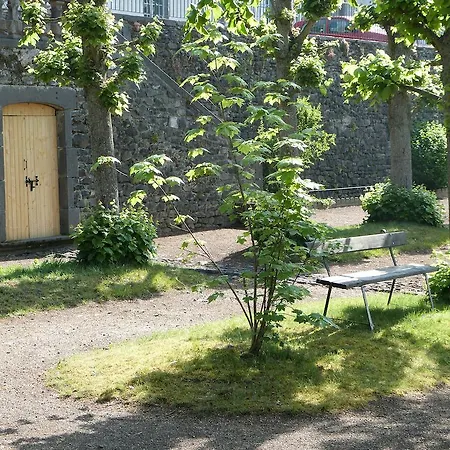 Hôtel-restaurant Les Planchettes * Saint-Flour (Cantal)